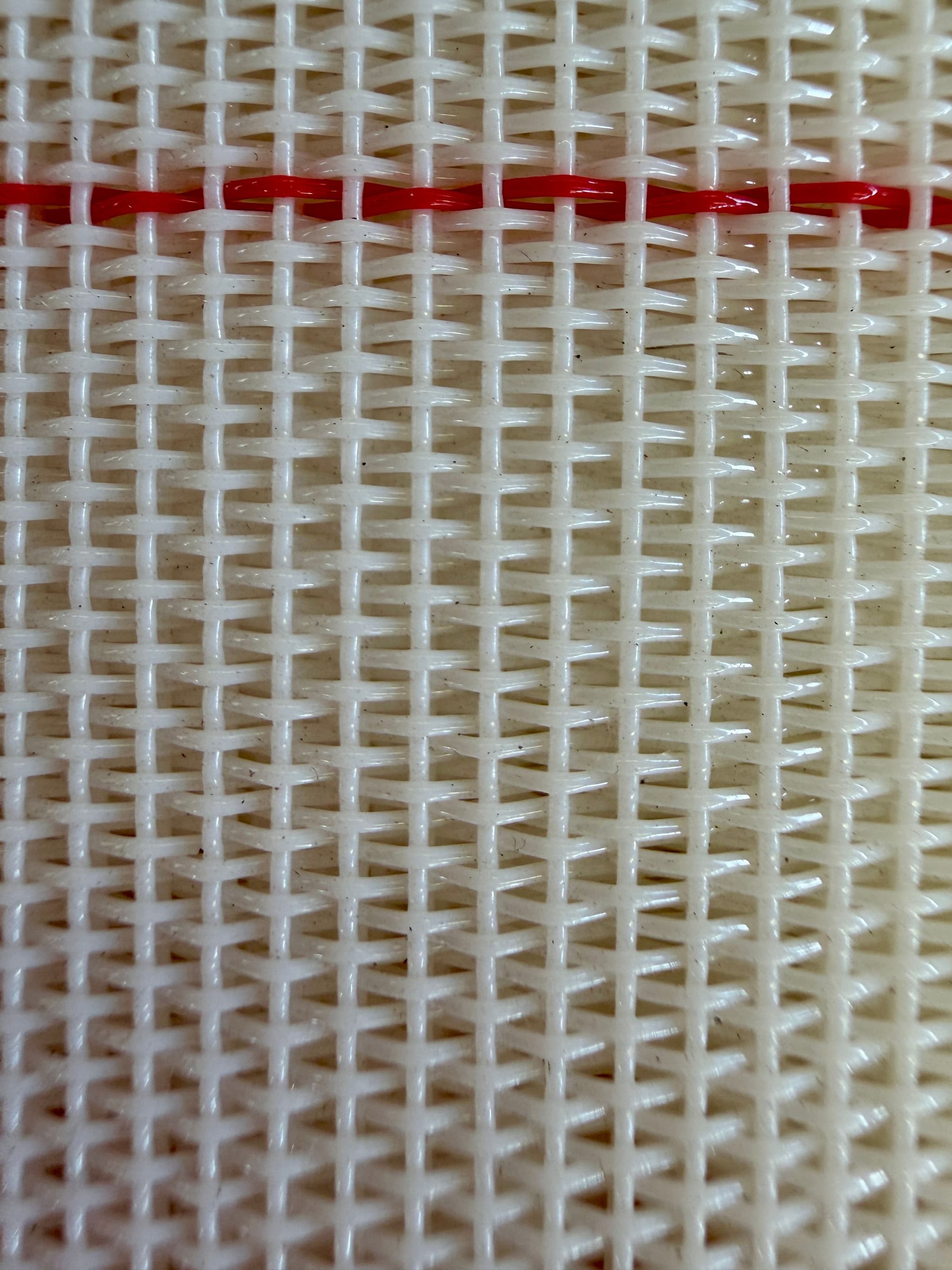 PW Plain Weave Dryer Fabric整体视图——Plain-weave polyester dryer fabric for paper-machine dryer-section applications. Polyester (PET). Material and treatment are selected for the operating environment.结构