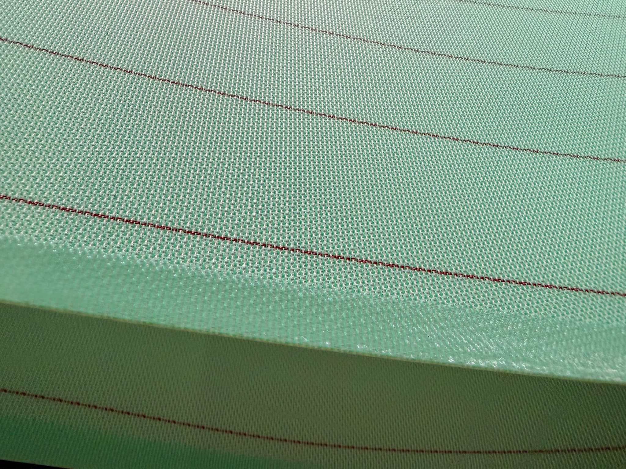 3CSSB5220 Triple Layer Forming Fabric整体视图——Triple-layer SSB forming fabric for selected paper-machine forming-section requirements. Polyester (PET). Material and treatment are selected for the operating environment.结构